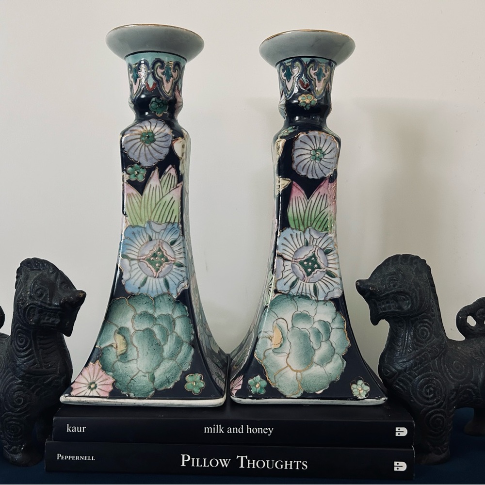 🛑SOLD🛑 A Pair of Vintage Neiman Marcus Candle Holders - Picture 3 of 6